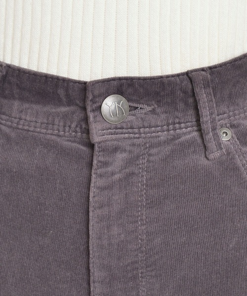 YANUK（ヤヌーク）の「ワイドストレート コーデュロイトラウザー LILITH (リリス)（その他パンツ・レディース・ブラウン/グレー/グレイッシュベージュ・24inch/25inch/26inch/27inch/23inch/22inch/21inch）」の6枚目の写真