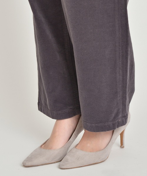 YANUK（ヤヌーク）の「ワイドストレート コーデュロイトラウザー LILITH (リリス)（その他パンツ・レディース・ブラウン/グレー/グレイッシュベージュ・24inch/25inch/26inch/27inch/23inch/22inch/21inch）」の10枚目の写真