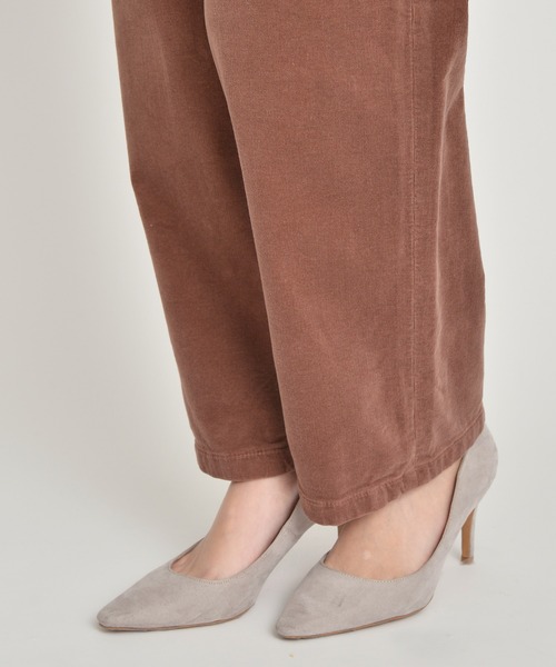 YANUK（ヤヌーク）の「ワイドストレート コーデュロイトラウザー LILITH (リリス)（その他パンツ・レディース・ブラウン/グレー/グレイッシュベージュ・24inch/25inch/26inch/27inch/23inch/22inch/21inch）」の18枚目の写真