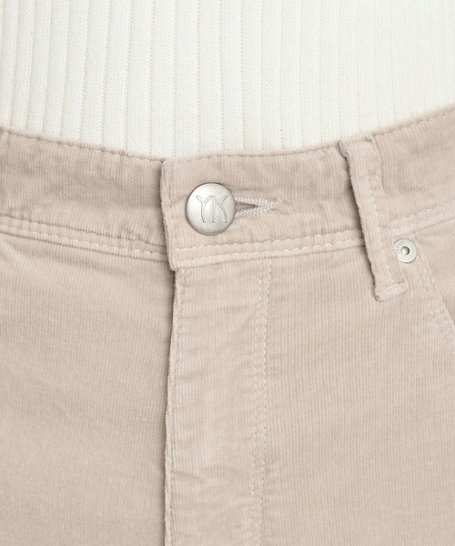 YANUK（ヤヌーク）の「ワイドストレート コーデュロイトラウザー LILITH (リリス)（その他パンツ・レディース・ブラウン/グレー/グレイッシュベージュ・24inch/25inch/26inch/27inch/23inch/22inch/21inch）」の22枚目の写真