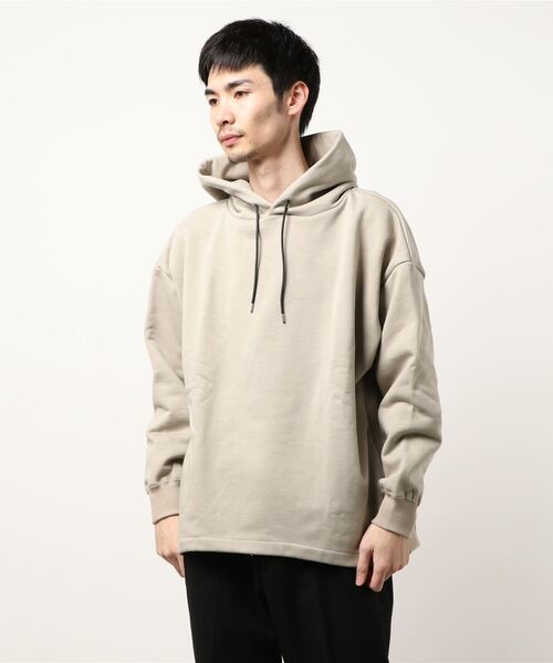 UNITED TOKYO（ユナイテッドトウキョウ）の「バルキービッグパーカー（パーカー・メンズ・オフホワイト/ベージュ/ブラック・2/1）」の8枚目の写真