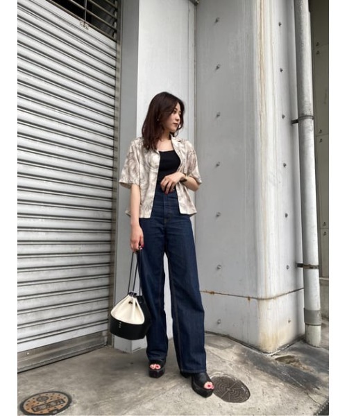 AZUL by moussy（アズールバイマウジー）の「HIGH WAIST DENIM WIDE /ハイウエストデニムワイド（デニムパンツ・レディース・ライトベージュ/オフホワイト/ライトブルー/ワンウォッシュ・LARGE/SMALL/MEDIUM/X-SMALL）」の14枚目の写真