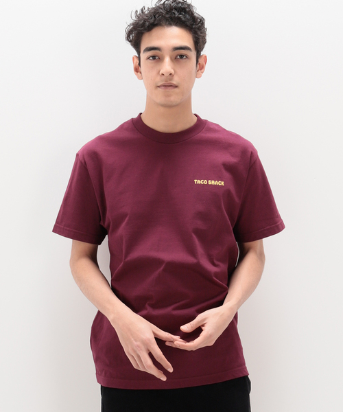 ACME FURNITURE（アクメファニチャー）の「【SUNDAYS BEST/サンデーズ ベスト】TACO SHACK TEE TACO SHACK TEE（Tシャツ/カットソー・レディース・ボルドー/ホワイト・MEDIUM/LARGE）」の2枚目の写真