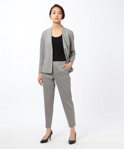 UNTITLED（アンタイトル）の「◆【洗える・消臭・UVカット・接触冷感】ネオカトレアテーパードパンツ（スーツパンツ・レディース・ダークグレー/ダークネイビー/ブルー/ブラック/グレー系その他6・03/02/99/00/01）」の8枚目の写真