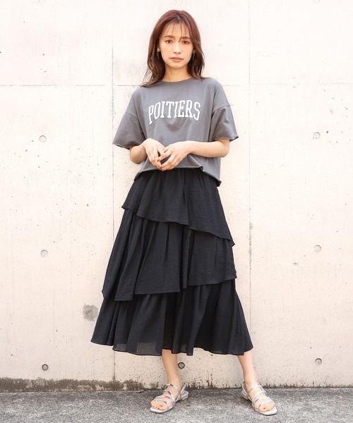 one after another NICE CLAUP(ワンアフターアナザーナイスクラップ)の「ゆるカレッジロゴT(Tシャツ/カットソー・レディース・ベージュ/チャコール/ブルーグレー/オフホワイト・FREE)」の13枚目の写真