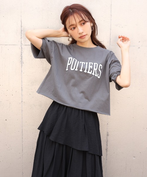 one after another NICE CLAUP(ワンアフターアナザーナイスクラップ)の「ゆるカレッジロゴT(Tシャツ/カットソー・レディース・ベージュ/チャコール/ブルーグレー/オフホワイト・FREE)」の15枚目の写真