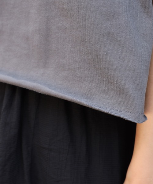 one after another NICE CLAUP(ワンアフターアナザーナイスクラップ)の「ゆるカレッジロゴT(Tシャツ/カットソー・レディース・ベージュ/チャコール/ブルーグレー/オフホワイト・FREE)」の19枚目の写真