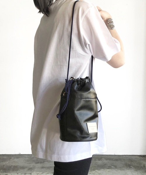 MICKEY MOUSE（ミッキーマウス）の「FD:キャラチョイ Disney ディズニー　ミッキーマウス ビッグTシャツ（Tシャツ/カットソー・レディース・ホワイト/ブラック・S/M/L/XL）」の3枚目の写真