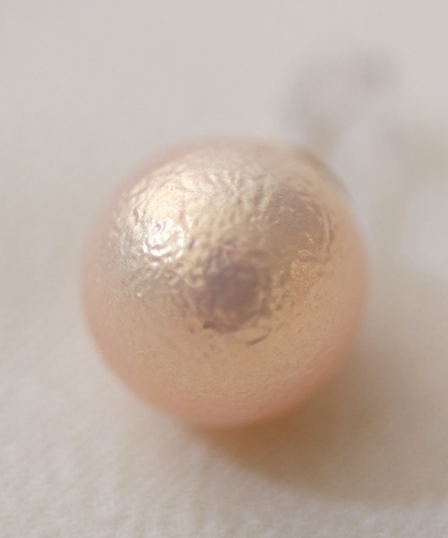 florist（フローリスト）の「つや消しカラーパールピアス（ピアス（両耳用）・レディース・ホワイト/ピンク/グリーン/アイボリー・FREE）」の7枚目の写真