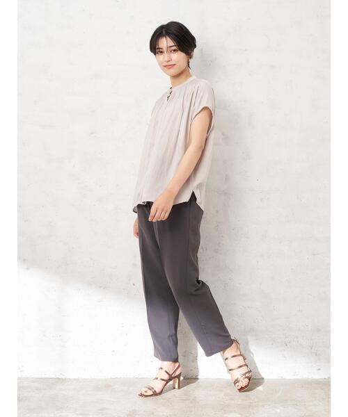 YECCA VECCA(イェッカヴェッカ)の「・タックスリムストレートパンツ*(その他パンツ・レディース・チャコールグレー/グリーン系その他3/ライトグレー・M/S)」の9枚目の写真