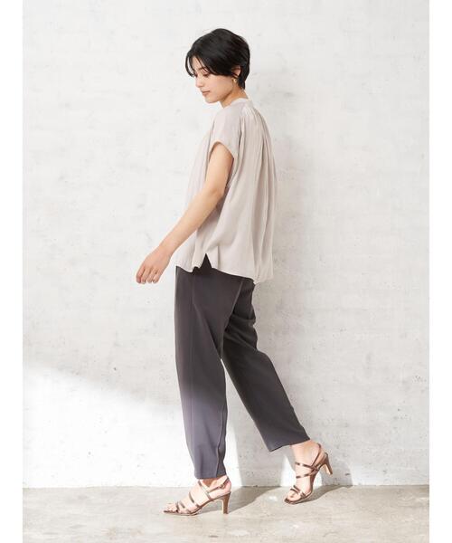 YECCA VECCA(イェッカヴェッカ)の「・タックスリムストレートパンツ*(その他パンツ・レディース・チャコールグレー/グリーン系その他3/ライトグレー・M/S)」の10枚目の写真