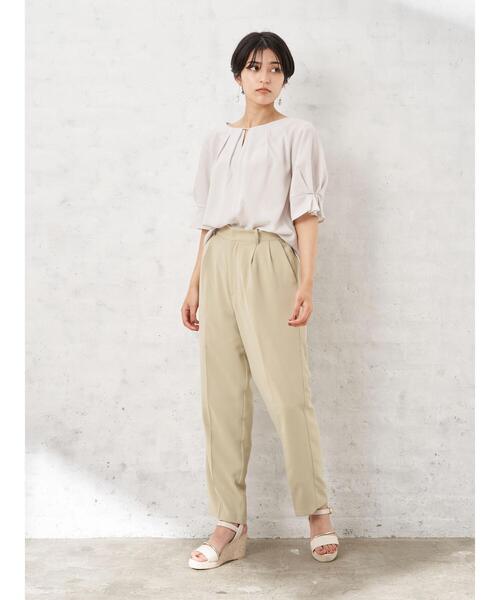 YECCA VECCA(イェッカヴェッカ)の「・タックスリムストレートパンツ*(その他パンツ・レディース・チャコールグレー/グリーン系その他3/ライトグレー・M/S)」の14枚目の写真