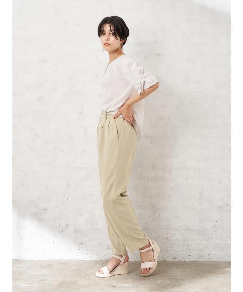 YECCA VECCA(イェッカヴェッカ)の「・タックスリムストレートパンツ*(その他パンツ・レディース・チャコールグレー/グリーン系その他3/ライトグレー・M/S)」の15枚目の写真