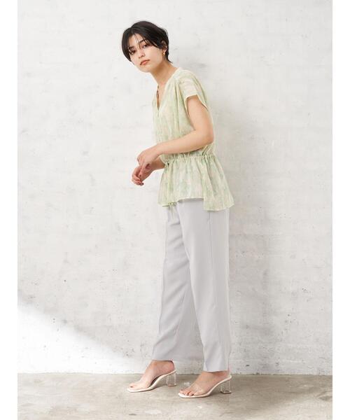 YECCA VECCA(イェッカヴェッカ)の「・タックスリムストレートパンツ*(その他パンツ・レディース・チャコールグレー/グリーン系その他3/ライトグレー・M/S)」の19枚目の写真