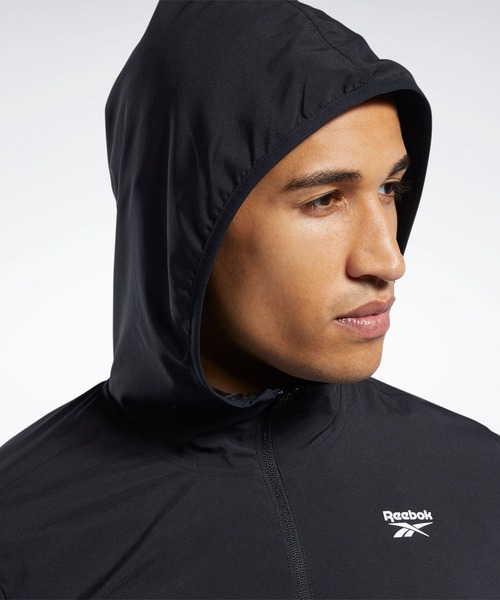 Reebok(リーボック)の「トレーニング エッセンシャルズ ジャケット / Training Essentials Jacket(ブルゾン・メンズ・ブラック/ネイビー・SMALL/MEDIUM/LARGE/X-LARGE/XXX-LARGE/X-SMALL/XX-LARGE/J/XO/J/2XO)」の7枚目の写真