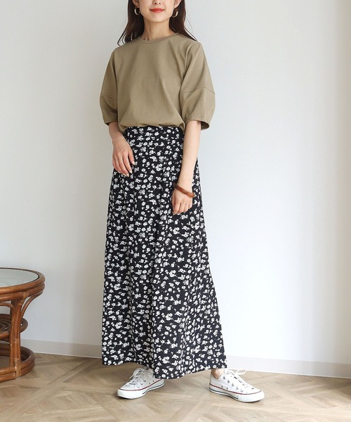 HER CLOSET（ハークローゼット）の「【shemoshelly】ランタンスリーブTシャツ（Tシャツ/カットソー・レディース・ホワイト/ブラック/カーキ/ブルー/アッシュブラウン・M）」の8枚目の写真