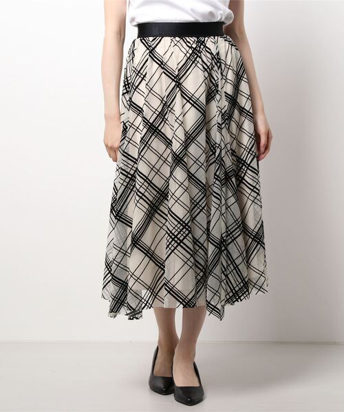 新品タグ付 セルフォード CELFORD モノグラムチェックプリントスカート CELFORD（セルフォード）の「フロッキーチェックスカート（スカート