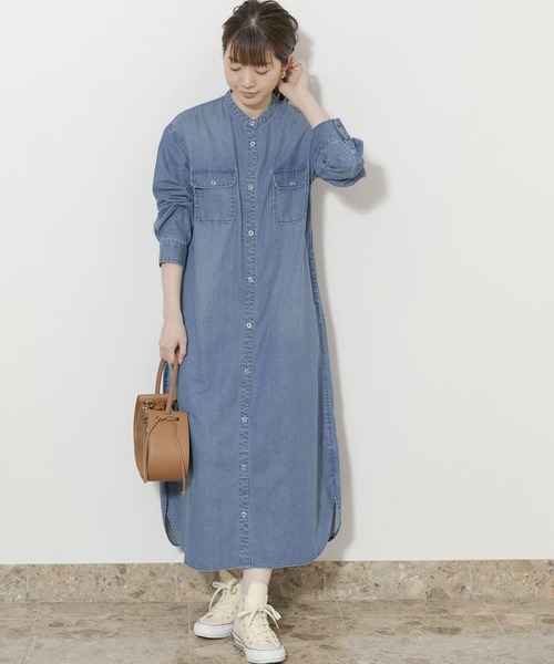 URBAN RESEARCH Sonny Label（アーバンリサーチサニーレーベル）の「デニムノーカラーシャツワンピース（ワンピース・レディース・ブルー/インディゴブルー・FREE）」の17枚目の写真