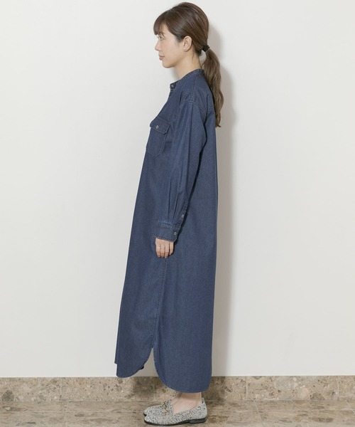 URBAN RESEARCH Sonny Label（アーバンリサーチサニーレーベル）の「デニムノーカラーシャツワンピース（ワンピース・レディース・ブルー/インディゴブルー・FREE）」の10枚目の写真