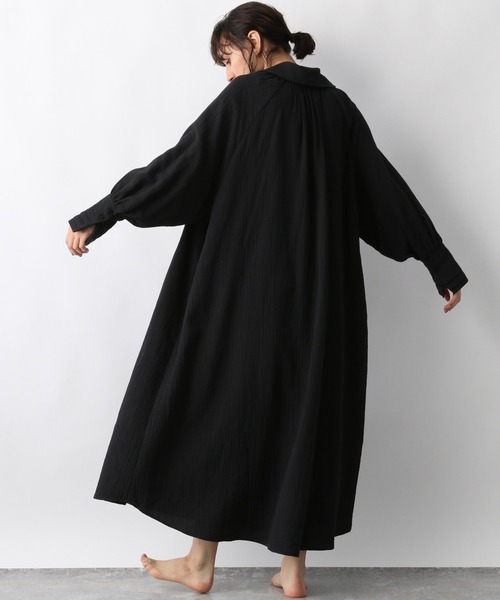 e/rm（イーアールエム）の「【e/rm】ダブルガーゼマキシワンピース 236472（ワンピース・レディース・オフホワイト/ブラック・FREE）」の7枚目の写真