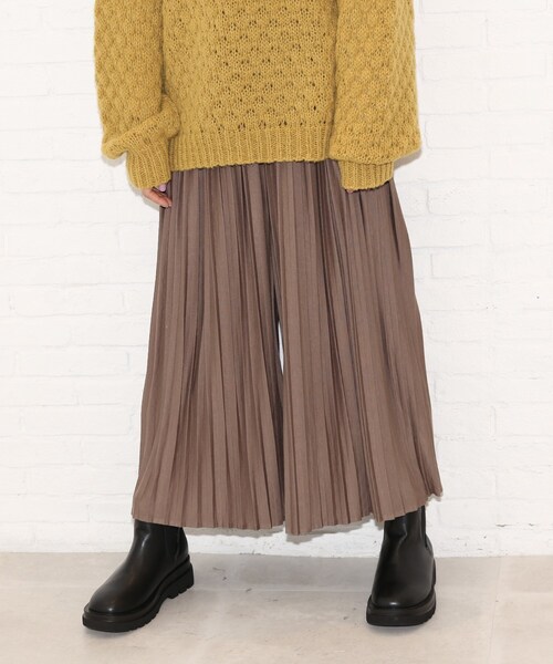 Cutie Blonde(キューティーブロンド)の「◆【吸湿発熱/S-LL】すそくるっプリーツパンツ(その他パンツ・レディース・カーキ/レンガ/チャコールグレー/ブラック/ブラウン系その他・03/01/04/02)」の13枚目の写真