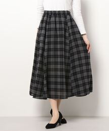 チェック柄スカート