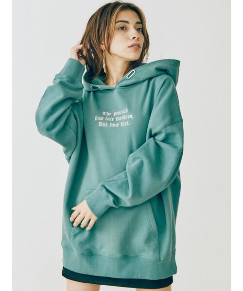 EVRIS（エヴリス）の「レタリングオーバーサイズスウェットフーディ（パーカー・レディース・アイボリー/ブラック/ブルー・FREE）」の4枚目の写真