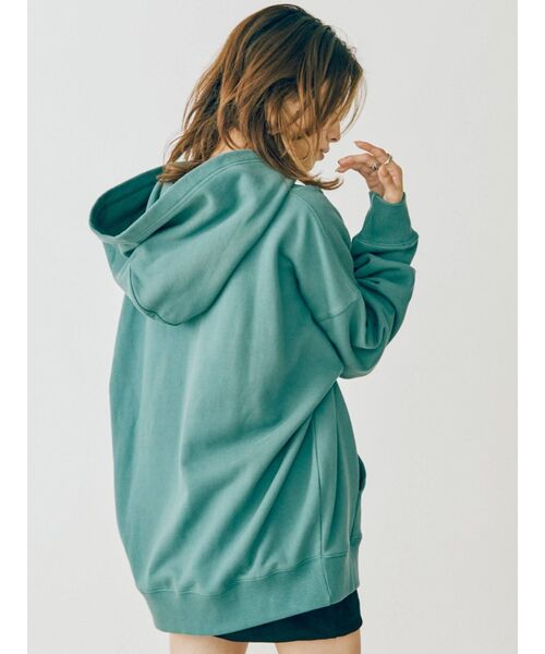 EVRIS（エヴリス）の「レタリングオーバーサイズスウェットフーディ（パーカー・レディース・アイボリー/ブラック/ブルー・FREE）」の8枚目の写真