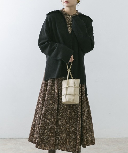 URBAN RESEARCH ROSSO（アーバンリサーチロッソ）の「セーラーカラーVネックニットプルオーバー（ニット/セーター・レディース・ベージュ/ブラック・FREE）」の18枚目の写真