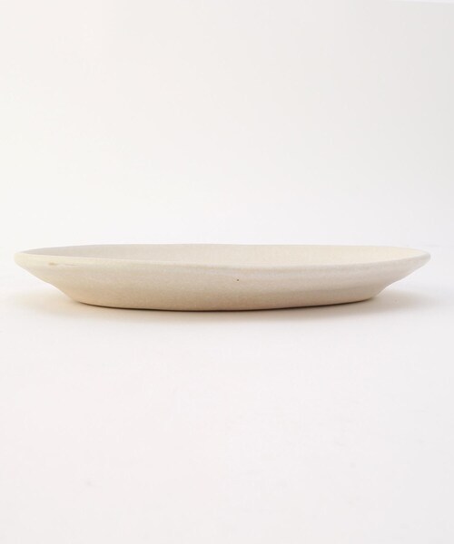 212 KITCHEN STORE(トゥワントゥキッチンストア)の「信楽 オーバル皿 24cm 白 <Homeland ホームランド>(食器・レディース・その他・00)」の3枚目の写真