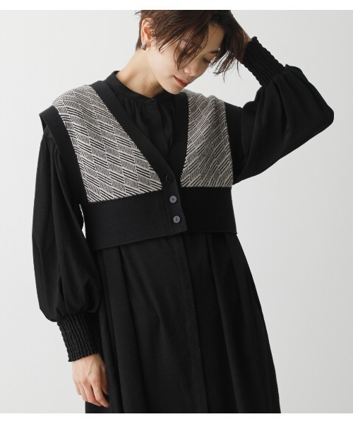AZUL by moussy(アズールバイマウジー)の「PATTERN COMPACT KNIT VEST/パターンコンパクトニットベスト(タンクトップ・レディース・ブラウン系その他/ブラック系その他・FREE)」の2枚目の写真