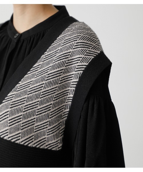 AZUL by moussy(アズールバイマウジー)の「PATTERN COMPACT KNIT VEST/パターンコンパクトニットベスト(タンクトップ・レディース・ブラウン系その他/ブラック系その他・FREE)」の11枚目の写真