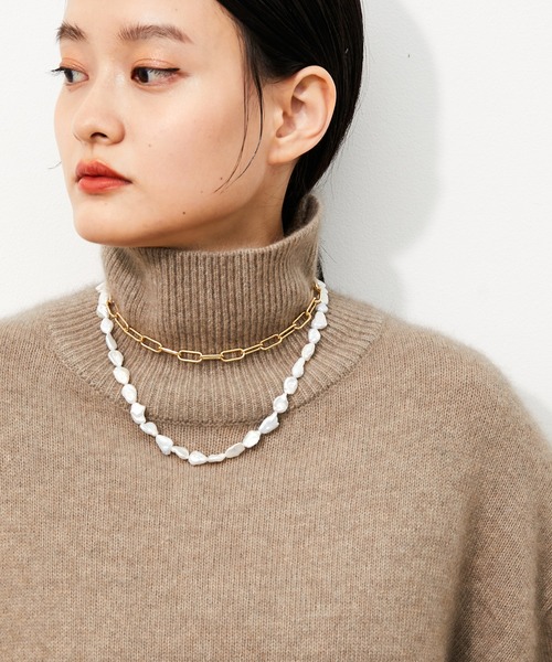 ADAM ET ROPE'（アダムエロペ）の「バロックパールチェーンコンビネックレス（ネックレス・レディース・オフホワイト・FREE）」の7枚目の写真