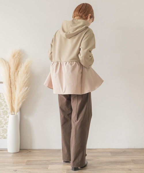 ITEMS URBANRESEARCH(アイテムズ アーバンリサーチ)の「ドッキングフーディー(パーカー・レディース・ベージュ/ブルー/ブラック・FREE)」の9枚目の写真