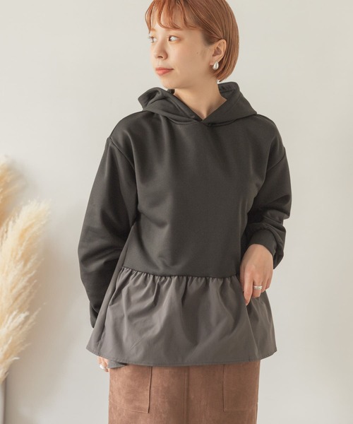 ITEMS URBANRESEARCH(アイテムズ アーバンリサーチ)の「ドッキングフーディー(パーカー・レディース・ベージュ/ブルー/ブラック・FREE)」の16枚目の写真
