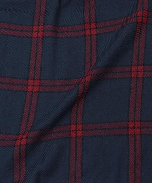 agnes b.（アニエスベー）の「【ユニセックス】AD79 ECHARPE ネイビー チェック柄マフラー（ストール/ショール・レディース・ネイビー・UNI）」の2枚目の写真