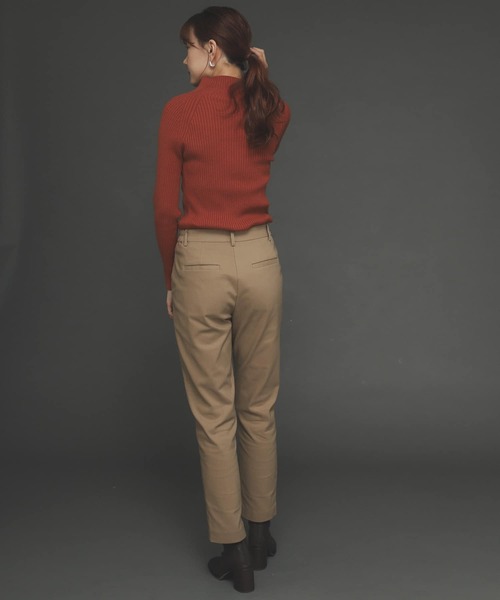 SENSE OF PLACE by URBAN RESEARCH(センスオブプレイスバイアーバンリサーチ)の「『TALLサイズあり』ストレッチスリムテーパードパンツ(その他パンツ・レディース・ブラック/オレンジ/アイボリー/ベージュ/ブラウン・SMALL/TALL/MEDIUM/X-SMALL/LARGE)」の15枚目の写真