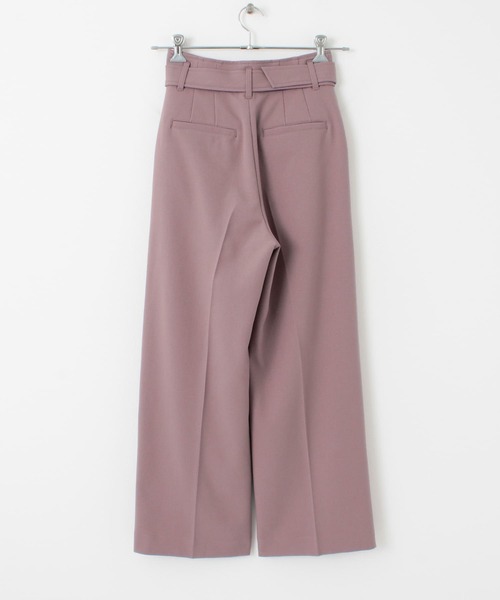 URBAN RESEARCH（アーバンリサーチ）の「ベルト付きタックパンツ（その他パンツ・レディース・ネイビー/ベージュ系その他/パープル系その他・38/36/34）」の10枚目の写真