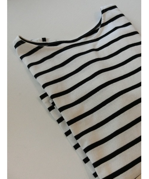 ulu(ウル)の「Cotton basic border cutsew(Tシャツ/カットソー・レディース・ホワイト×ブラック・FREE)」の3枚目の写真