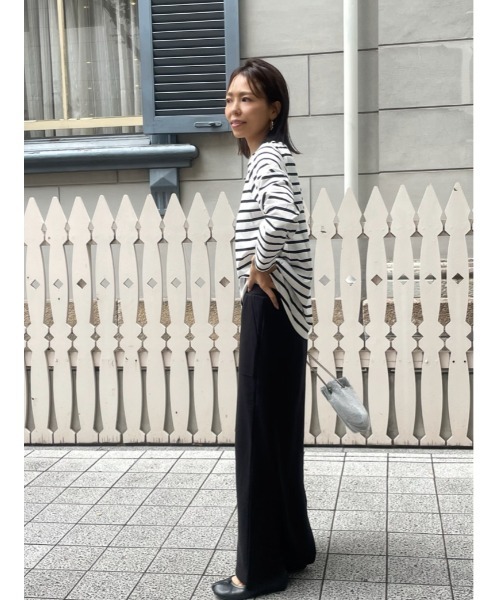 ulu(ウル)の「Cotton basic border cutsew(Tシャツ/カットソー・レディース・ホワイト×ブラック・FREE)」の8枚目の写真