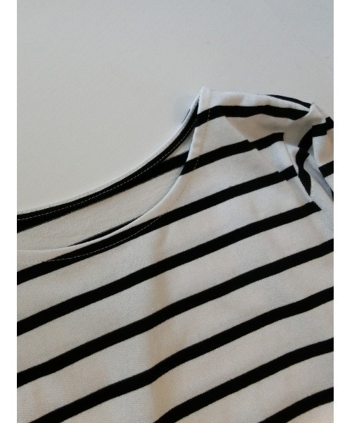ulu(ウル)の「Cotton basic border cutsew(Tシャツ/カットソー・レディース・ホワイト×ブラック・FREE)」の15枚目の写真