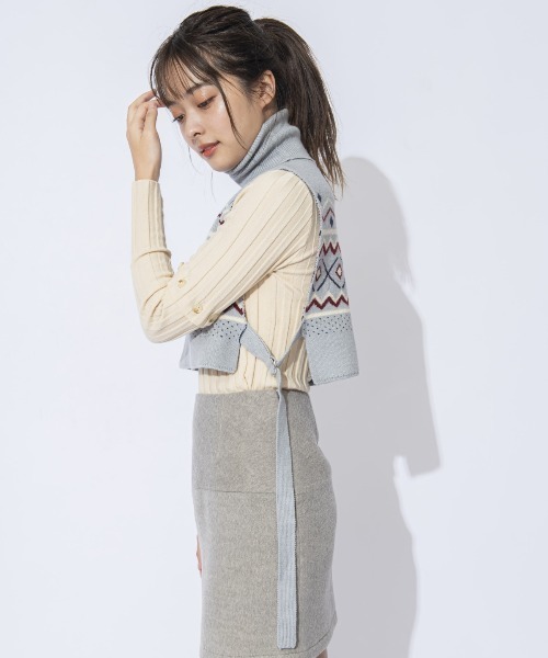 REDYAZEL(レディアゼル)の「オリジナルジャガードニットベスト(ニット/セーター・レディース・ネイビー/グレー・FREE)」の9枚目の写真