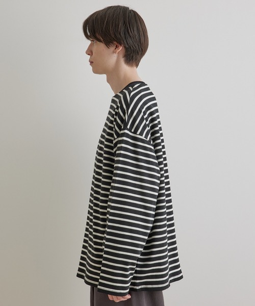JUNRED（ジュンレッド）の「オーバーサイズボーダーロングスリーブTシャツ（Tシャツ/カットソー・メンズ・ブラック系その他/ライトグレー・M/S/L）」の7枚目の写真