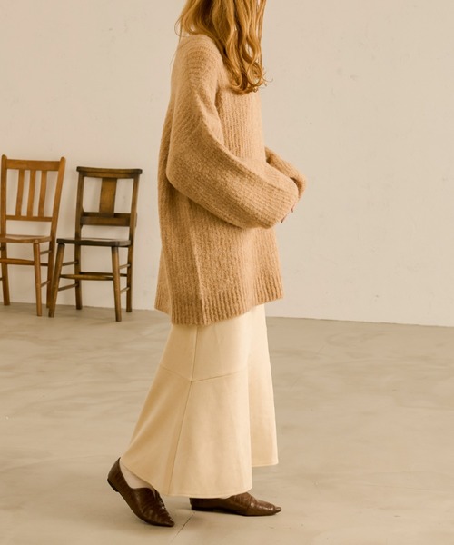 Ambre Neige（アンブルネージュ）の「モヘアライクボリュームニット