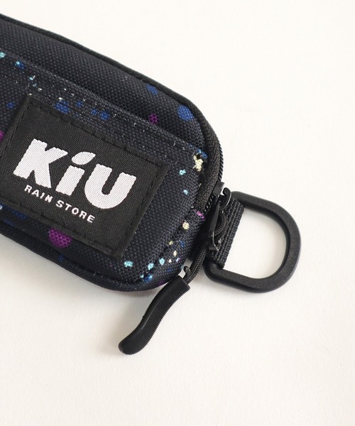 KiU（キウ）の「ウォーターリペレント ポーチS（ポーチ・レディース・カモフラージュ/ホワイト×ブルー/ホワイト系その他/ブラック系その他/レオパード/ゼブラ/アニマル/カラフル/レッド系その他/ブラック/ブルー系その他/ブラック系その他2/マルチ/タイガーカモ/ブラック×カーキ・FREE）」の21枚目の写真