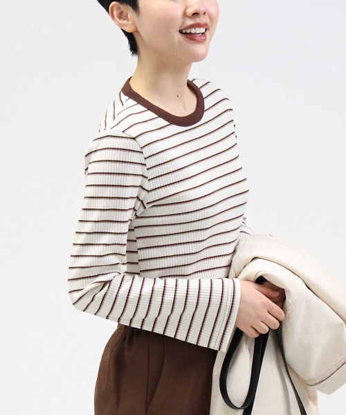 HONEYSUCKLE ROSE（ハニーサックルローズ）の「【HONEYSUCKLE ROSE】フレア袖リブロンＴ（Tシャツ/カットソー・レディース・ブラック/ベージュ/オフホワイト/ホワイト×ブラック/ホワイト×グリーン/ホワイト×カーキブラウン・M/L）」の12枚目の写真