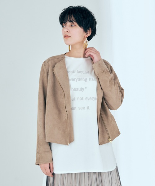 YECCA VECCA(イェッカヴェッカ)の「フェイクスエードライダースジャケット(ライダースジャケット・レディース・ライトベージュ/ダークベージュ・FREE)」の1枚目の写真