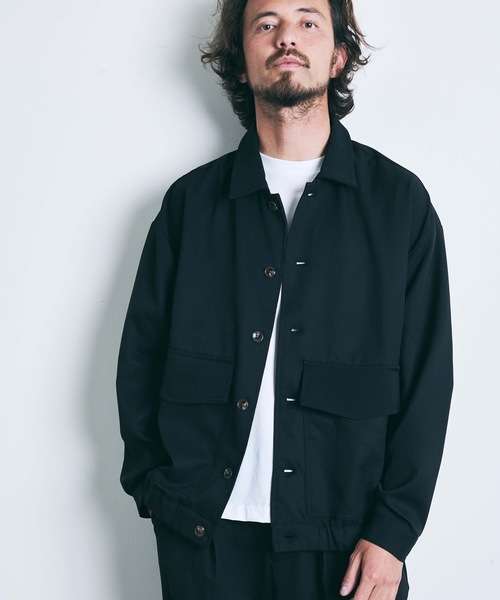 THE TWENTYSEVEN(ザ トゥエンティーセブン)の「The TWENTYSEVEN:PE STRETCH GATHER BOTTOM BLOUSON ポリストレッチ ギャザー ボトムブルゾン(ブルゾン・メンズ・ブラック/グリーン/グレイッシュベージュ・M/L)」の2枚目の写真