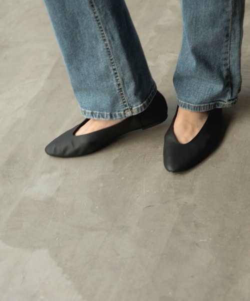 marjour（マージュール）の「MAT PUMPS（パンプス・レディース・ブラック・LL/S/M/L）」の4枚目の写真