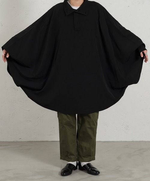 kutir（クティール）の「ビッグシルエットミリタリーポンチョ（ポンチョ・メンズ・ブラック/マスタード/グリーン・MEDIUM/LARGE）」の6枚目の写真